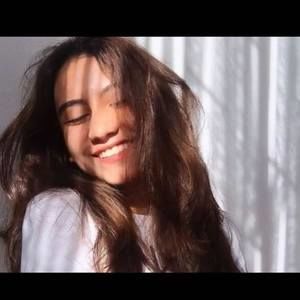 Meet your Posher, Natalia